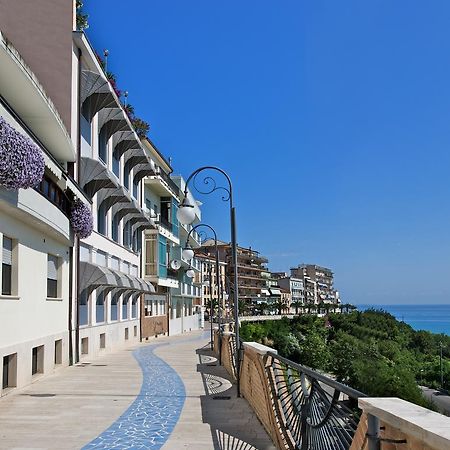 Hotel Ideale Ortona Esterno foto