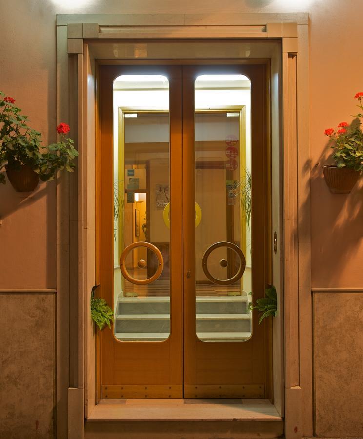 Hotel Ideale Ortona Esterno foto