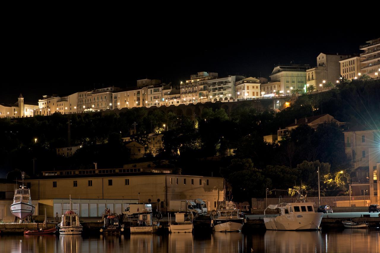 Hotel Ideale Ortona Esterno foto